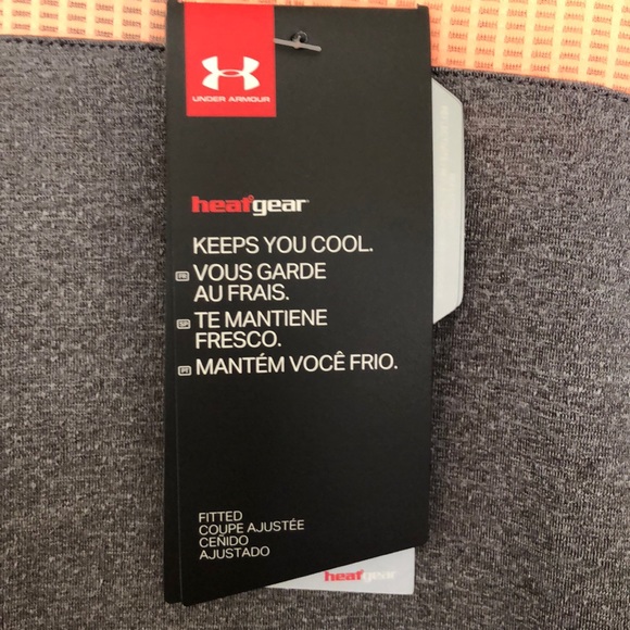 ⬇️🎁NWT | Under Armour | M | Heatgear training top - Picture 5 of 8